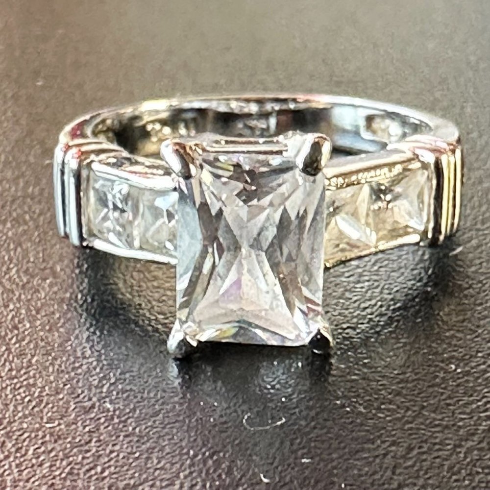 Emerald Cut Cubic Zirconia Silver Plated Engagement Ring Size 6 Marked Thailand